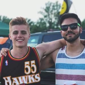 Meet your Posher, Dominic